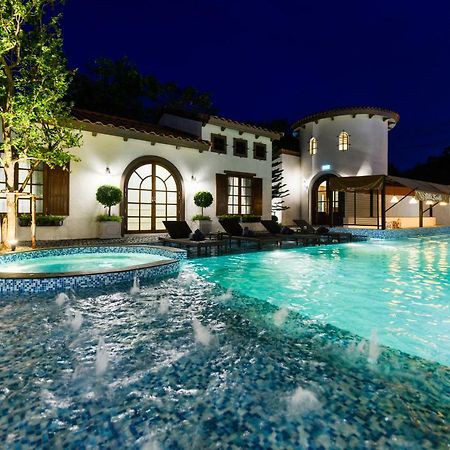 Villa Seville Hua Hin Bagian luar foto
