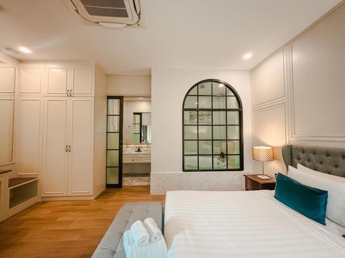 Villa Seville Hua Hin Bagian luar foto